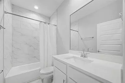 911 W 35th Street #E, Houston, TX 77018 - Photo 25