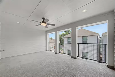 911 W 35th Street #E, Houston, TX 77018 - Photo 1