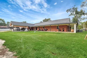 10677 Fm 2432 Rd, Conroe, TX 77303 - Photo 9