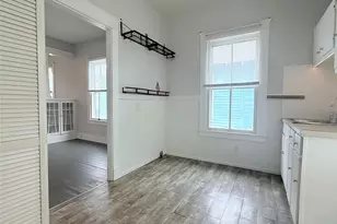 1924 26th St, Galveston, TX 77550 - Photo 17