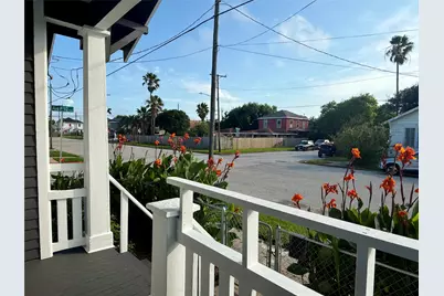 1924 26th Street, Galveston, TX 77550 - Photo 3