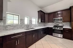 1060 County Rd 5021, Cleveland, TX 77327 - Photo 7