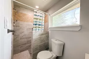 1060 County Rd 5021, Cleveland, TX 77327 - Photo 21