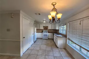 2819 Windchase Blvd, Houston, TX 77082 - Photo 7