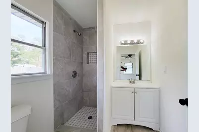301 Cypress Street, Lake Jackson, TX 77566 - Photo 25