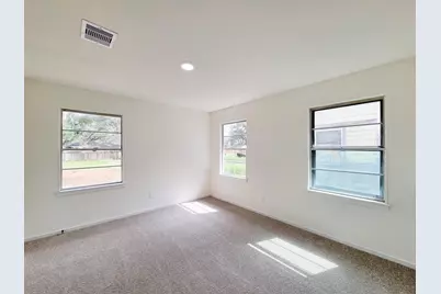 301 Cypress Street, Lake Jackson, TX 77566 - Photo 21