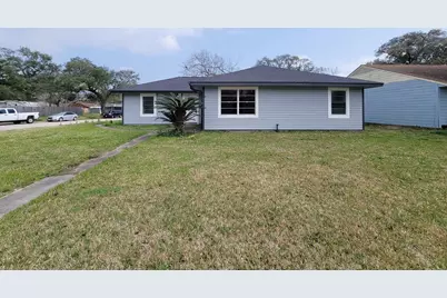 301 Cypress Street, Lake Jackson, TX 77566 - Photo 39