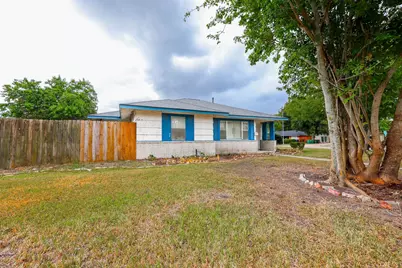6002 Doulton Drive, Houston, TX 77033 - Photo 19