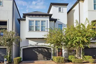 10950 Wrenwood Grn, Houston, TX 77043 - Photo 1