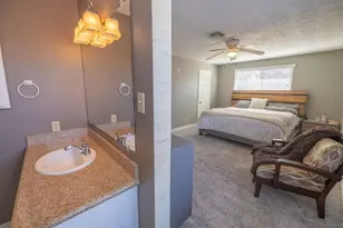 11918 Dorrance Ln, Meadows Place, TX 77477 - Photo 27