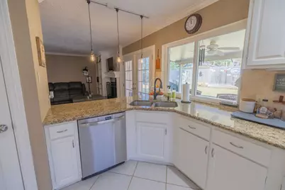 11918 Dorrance Lane, Meadows Place, TX 77477 - Photo 15