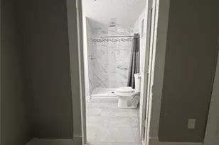 1418 Yale St, Houston, TX 77008 - Photo 15