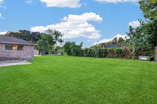 8410 Garden Parks Dr, Houston, TX 77075 - Photo 31