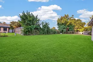 8410 Garden Parks Dr, Houston, TX 77075 - Photo 35