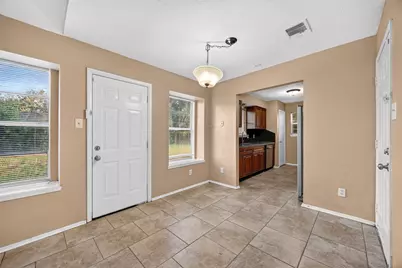 8410 Garden Parks Drive, Houston, TX 77075 - Photo 17