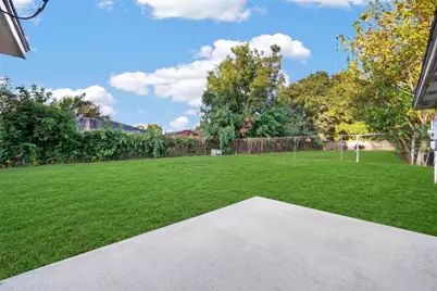 8410 Garden Parks Drive, Houston, TX 77075 - Photo 31