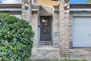 8410 Garden Parks Dr, Houston, TX 77075 - Photo 5