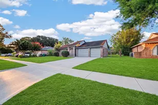 8410 Garden Parks Dr, Houston, TX 77075 - Photo 3