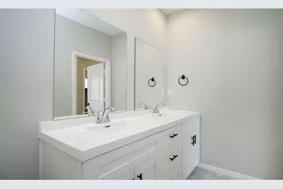 14010 Longstreet Road #2, Willis, TX 77318 - Photo 31