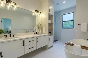 5815 Outer Banks St, Houston, TX 77091 - Photo 13