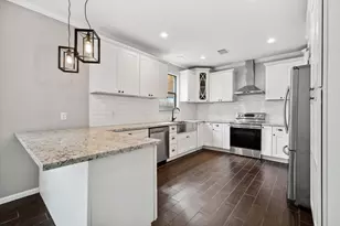3202 Breezy Pines Ct, Houston, TX 77339 - Photo 5