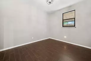 3202 Breezy Pines Ct, Houston, TX 77339 - Photo 11