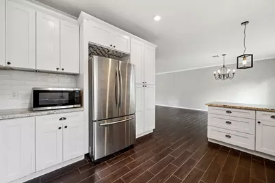 3202 Breezy Pines Court, Houston, TX 77339 - Photo 7