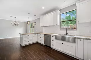 3202 Breezy Pines Ct, Houston, TX 77339 - Photo 7