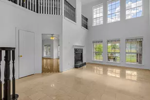 135 S Hall Dr, Sugar Land, TX 77478 - Photo 9