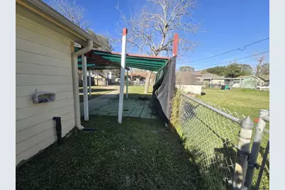 3220 Iowa Street, Baytown, TX 77520 - Photo 13