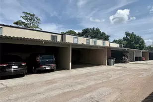 10183 Beekman Pl Dr, Houston, TX 77043 - Photo 21