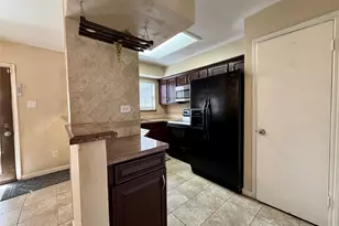 10183 Beekman Pl Dr, Houston, TX 77043 - Photo 7