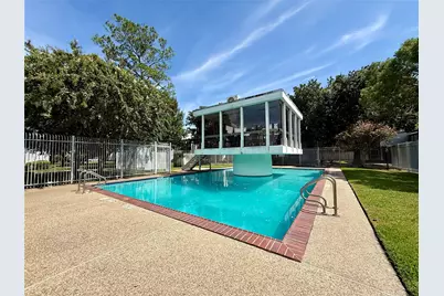 10183 Beekman Place Drive, Houston, TX 77043 - Photo 3