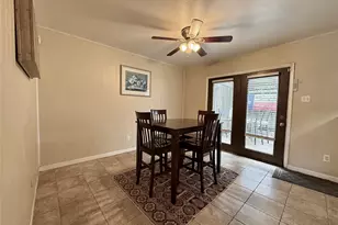 10183 Beekman Pl Dr, Houston, TX 77043 - Photo 13