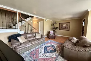 10183 Beekman Pl Dr, Houston, TX 77043 - Photo 5