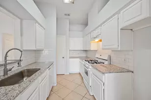 8510 Woodcamp Dr, Houston, TX 77088 - Photo 9