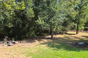 18015 Azalea Dr, Beaumont, TX 77705 - Photo 19