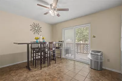 2521 Crosstimbers Street #H3, Huntsville, TX 77320 - Photo 11