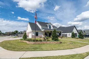 1 Greystone Ct, Angleton, TX 77515 - Photo 27