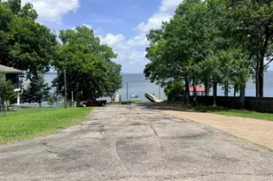 100 Southwood Shrs Dr, Coldspring, TX 77331 - Photo 19