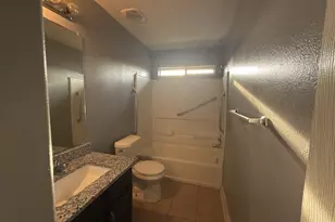 13122 Kingston Point Ln, Houston, TX 77047 - Photo 7