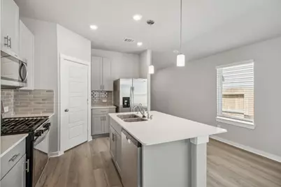 29207 Farmhouse Estates Drive, Waller, TX 77484 - Photo 9