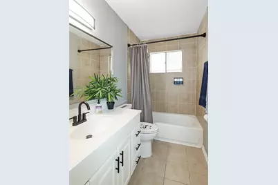 6401 Skyline Drive Drive #13, Houston, TX 77057 - Photo 9