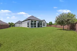 10 Venetia Grove Dr, Tomball, TX 77375 - Photo 35