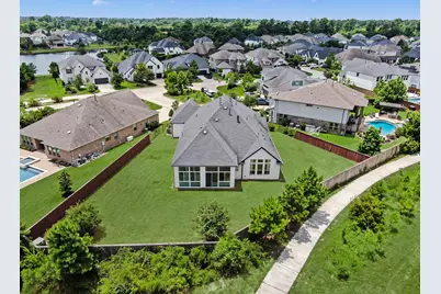 10 Venetia Grove Drive, Tomball, TX 77375 - Photo 39