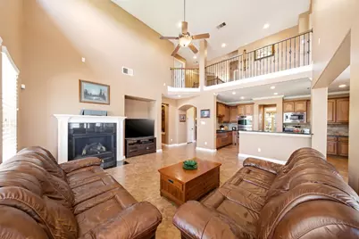 4527 Estella Court, League City, TX 77573 - Photo 5