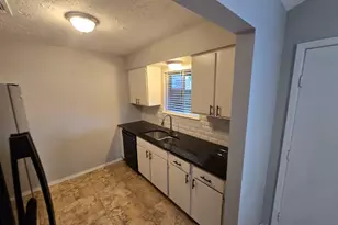 7026 Foxfield Ln, Humble, TX 77338 - Photo 9
