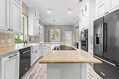 300 Broadmoor Drive, Huntsville, TX 77340 - Photo 9