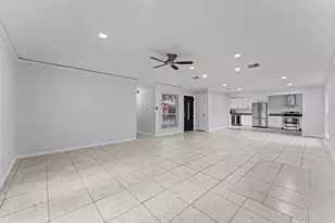 12319 Campos Dr, Houston, TX 77065 - Photo 7
