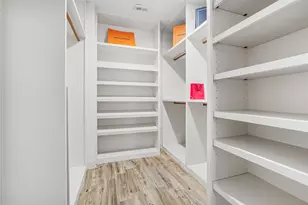 4746 Post Oak Timber Dr, Houston, TX 77056 - Photo 11